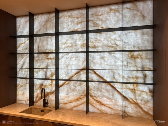 LED Küchenrückwand beleuchtet mit Steinvorsatz (grauer Marmor)